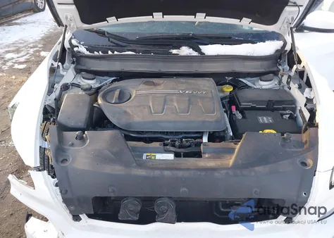 2017 Jeep Cherokee Latitude 4X4 z USA, uszkodzony, nr VIN 1C4PJMCS4HW531694